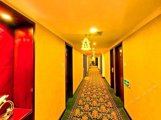 Фото Royalty hotel