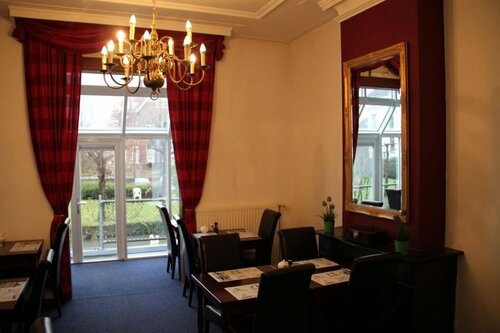 Гостиница Hotel Oorsprongpark в Утрехте