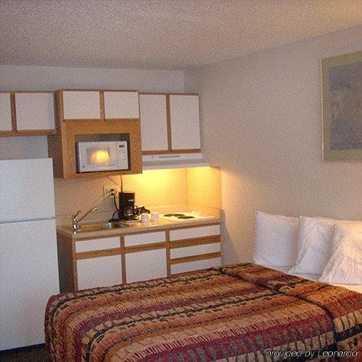 Фото Best Western Plus Executive Residency Denver-Central Park Hotel