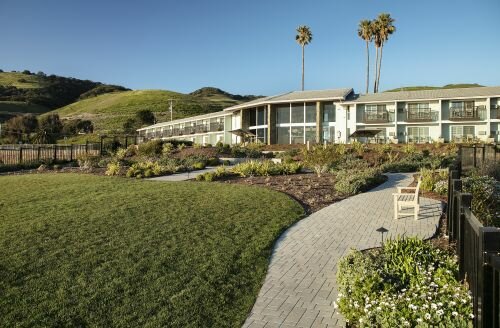 Гостиница Shore Cliff Hotel
