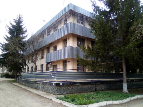 Polyclinic for adults Pochtovskaya uchastkovaya bolnitsa Bakhchisarayskogo rayona, Republic of Crimea, photo