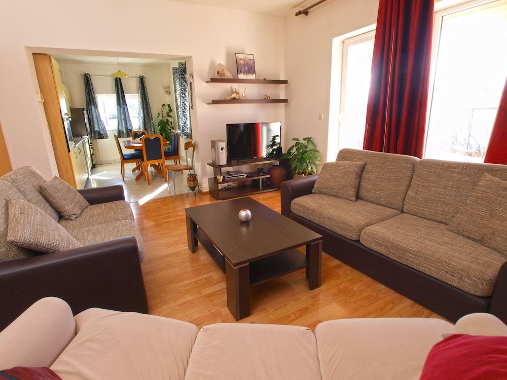 Фото Apartments Jasmine 1008