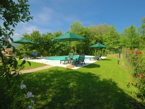 Жильё посуточно Luxury Cottage in Lisciano Niccone Umbria With Swimming Pool