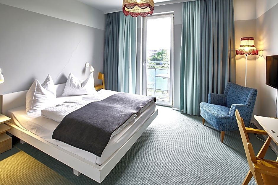 Фото Magdas Hotel