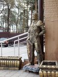 Рыцарь (Lieninskaja vulica, 41), escultura de genero