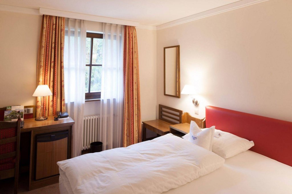 Фото Hotel Hachinger Hof