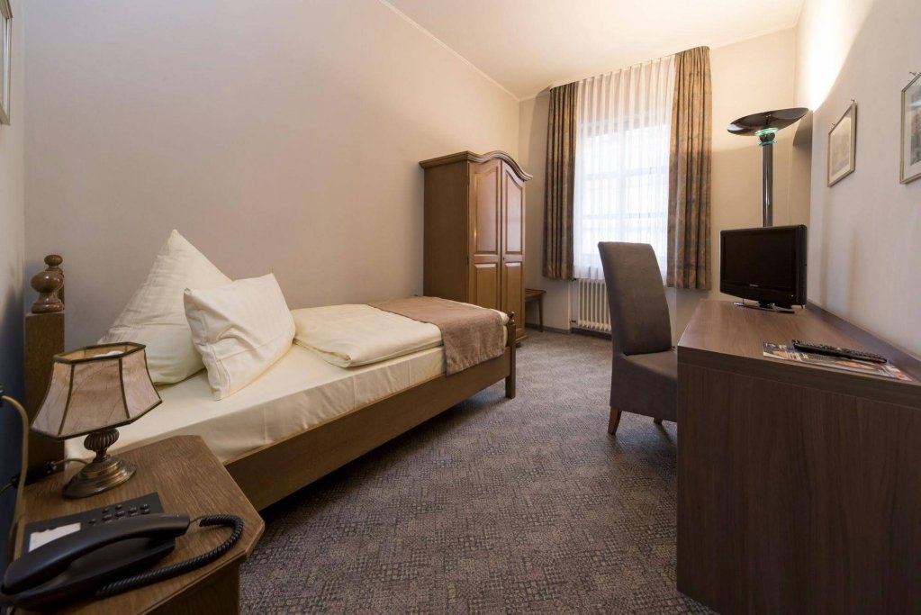 Фото Hotel Maxplatz