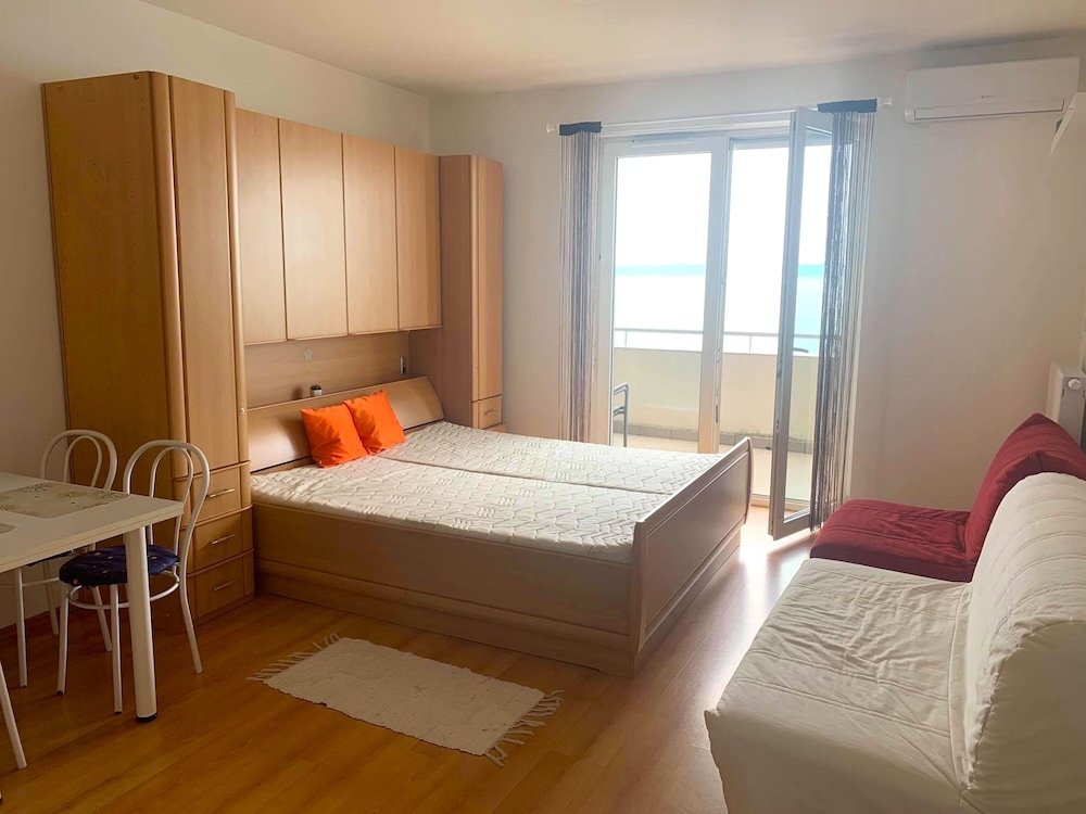 Фото Gréta Wellness Apartmanok