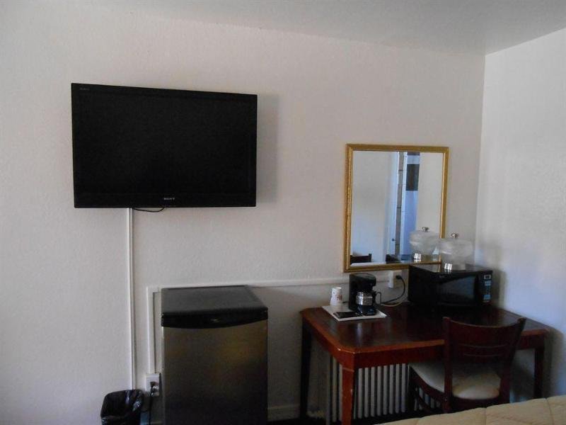 Фото Rodeway Inn Flagstaff - Downtown