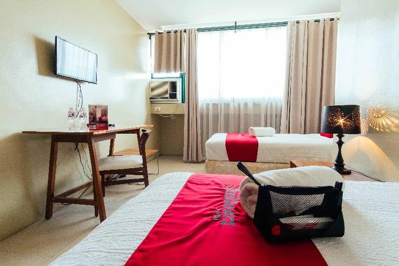 Фото RedDoorz near Osmena Highway 1