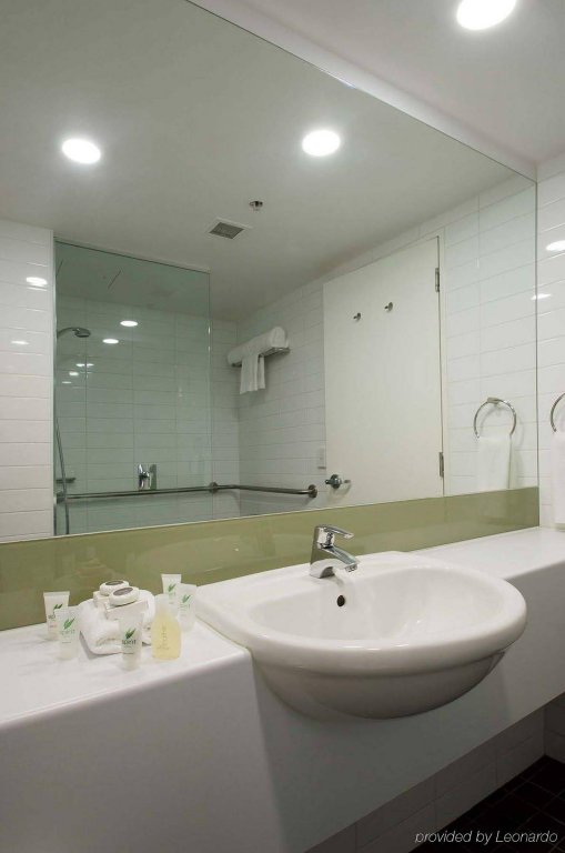 Фото Travelodge Hotel Wellington