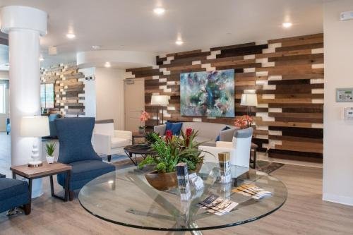 Фото WaterWalk Hotel Dallas-Las Colinas