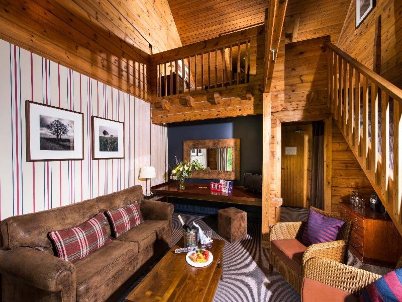 Фото Chevin Country Park Hotel & SPA