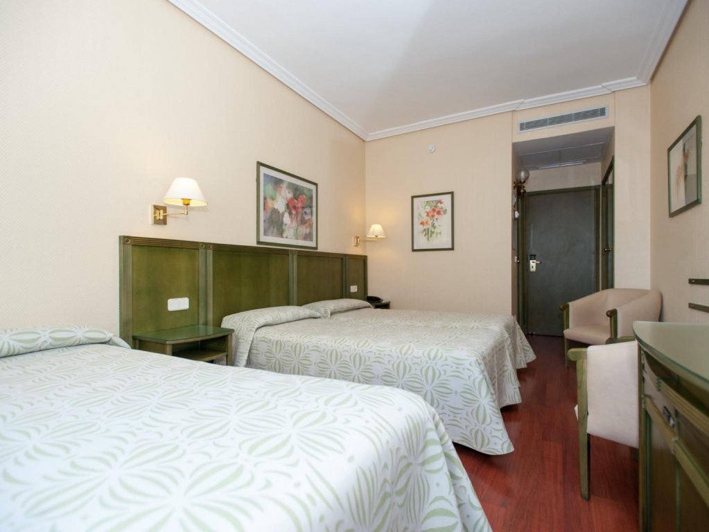 Фото Hotel America Sevilla