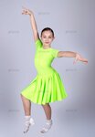 Tantsevalnaya moda (Oktyabrskiy prospekt, 56), trajes de baile
