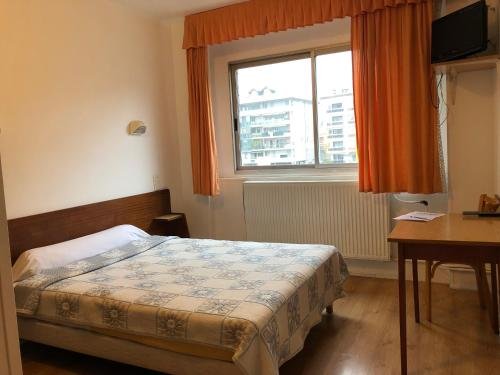 Фото Oskar Hotel