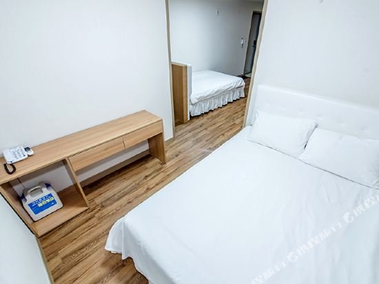 Фото Jeju Skyhill Business Hotel