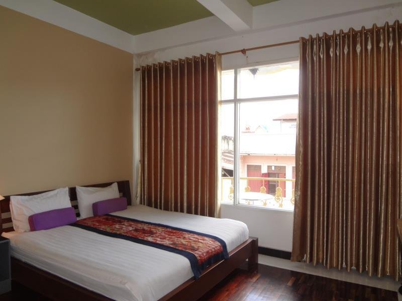 Фото New iHouse Hotel - Hostel