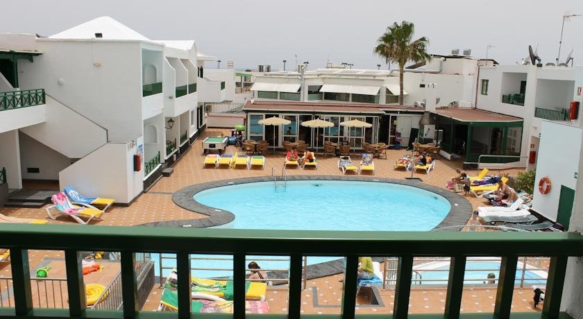 Фото Apartamentos Elena