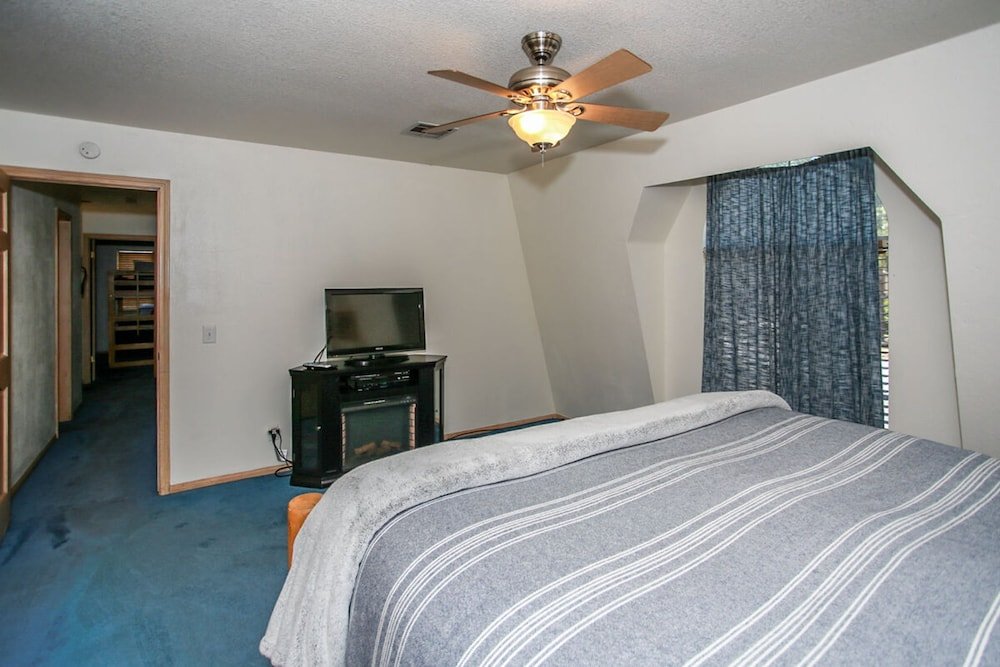 Фото Stargazer Chalet-1859 by Big Bear Vacations