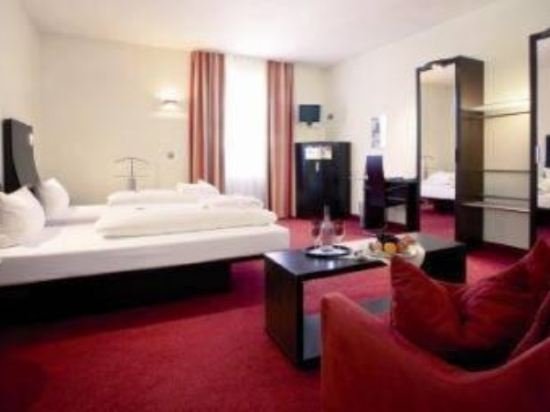 Фото Stadthotel Freiburg