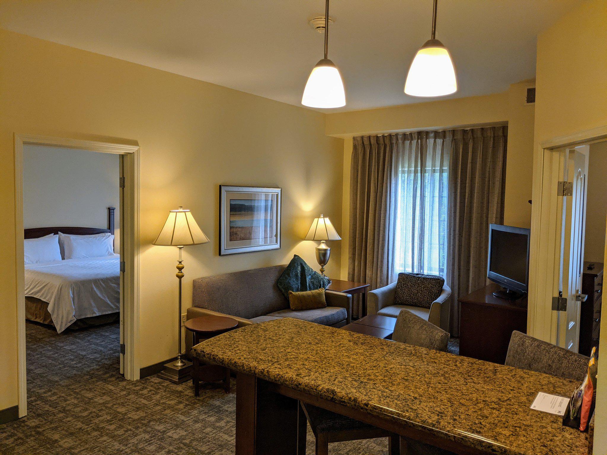 Фото Staybridge Suites Indianapolis-Carmel
