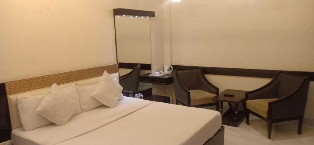 Фото Hotel Nagpal Regency