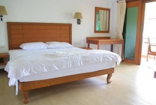 Фото Oyo 510 Thai Palace Resort