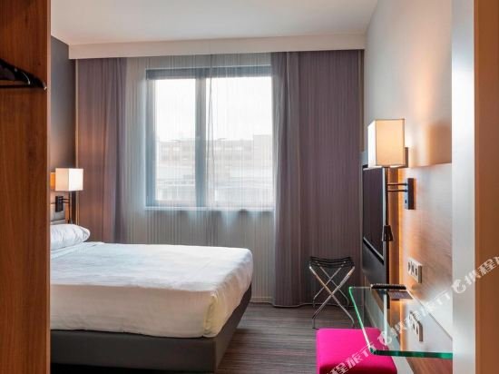 Фото Moxy Milan Linate Airport