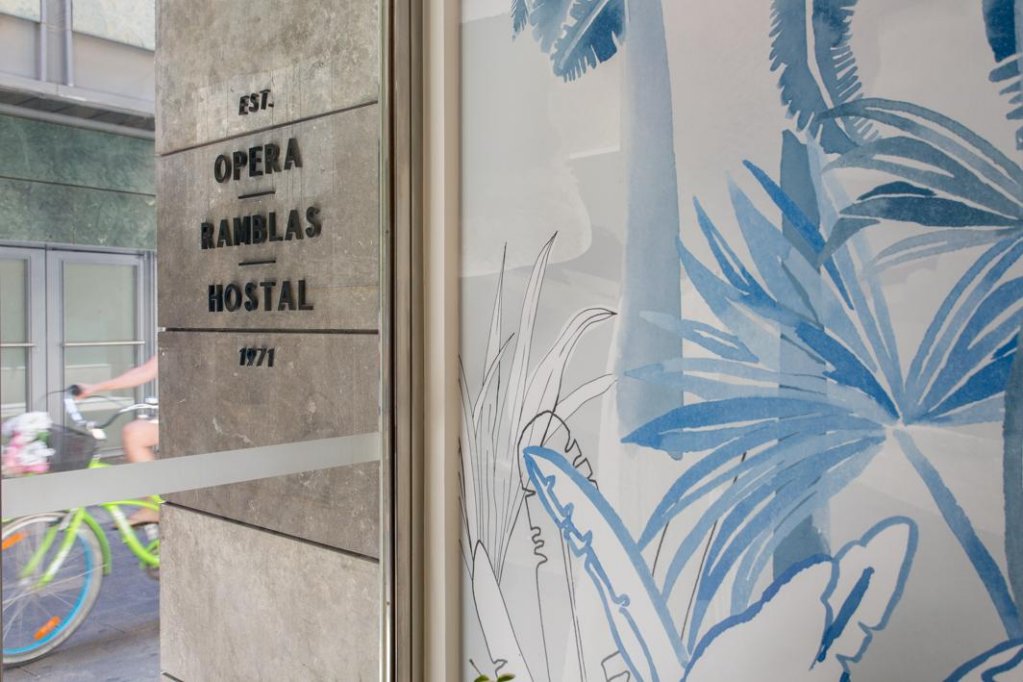 Фото Opera Ramblas