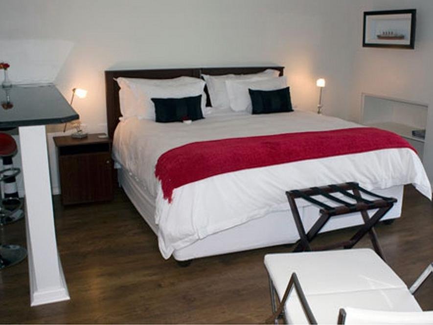 Фото Ahoy Boutique Hotel