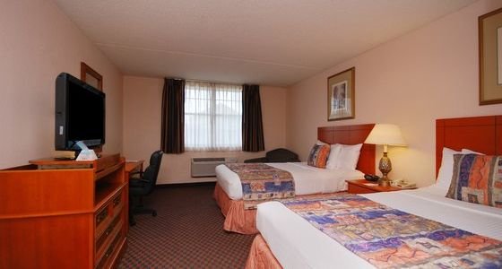 Фото Quality Inn & Suites Downtown North