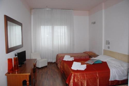 Фото Hotel Golden