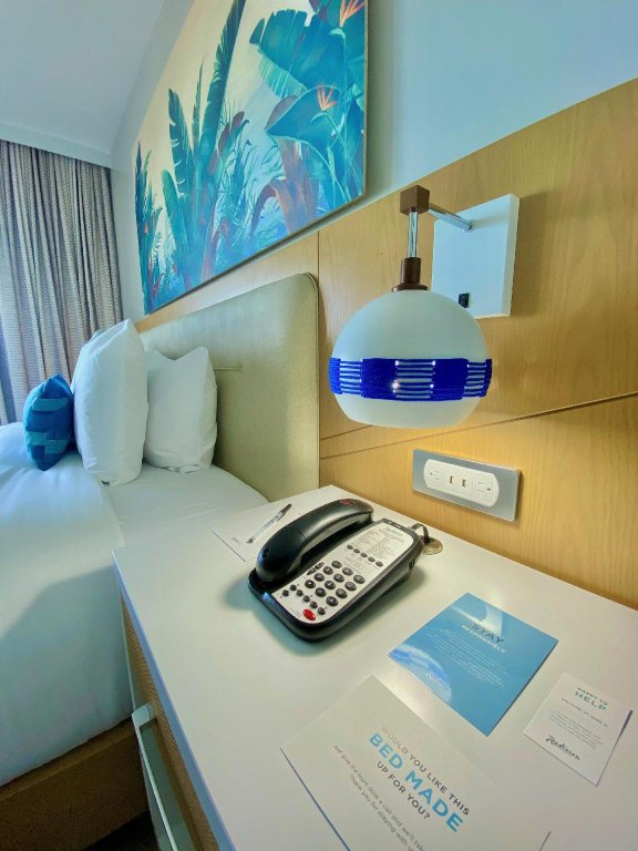 Фото Radisson Resort Miami Beach