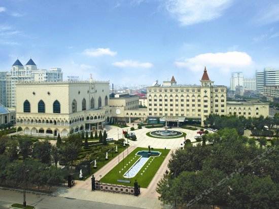 Фото Tianjin Warner International Golf Club