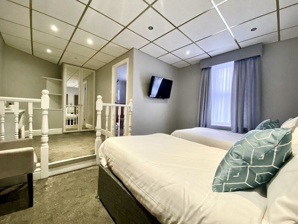 Фото The Doric Hotel