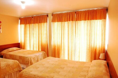 Гостиница Hotel Plaza Colon в Области Арика-и-Паринакота