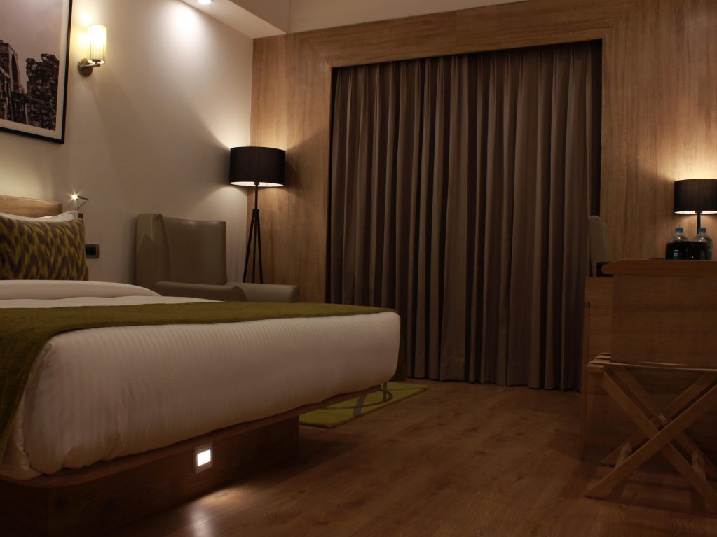 Фото Lemon Tree Premier City Center Gurugram