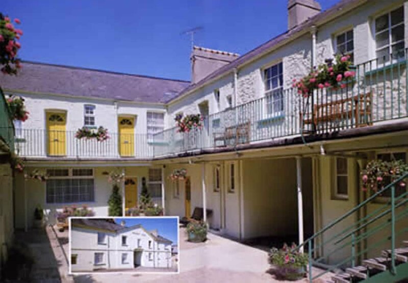Гостиница Trinity Mews в Торки