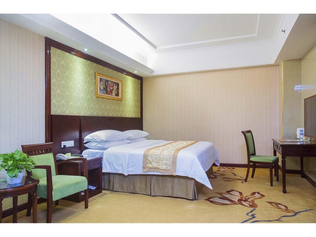 Фото Vienna Hotels Shenzhen Baoan Fuyong Qiaotou Branch
