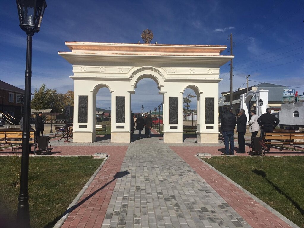 Monument, memorial Исследователям и первооткрывателям Центральной Азии, Kyahta, photo
