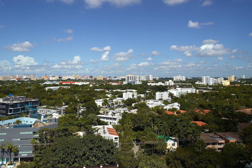 Фото Courtyard Miami Coconut Grove