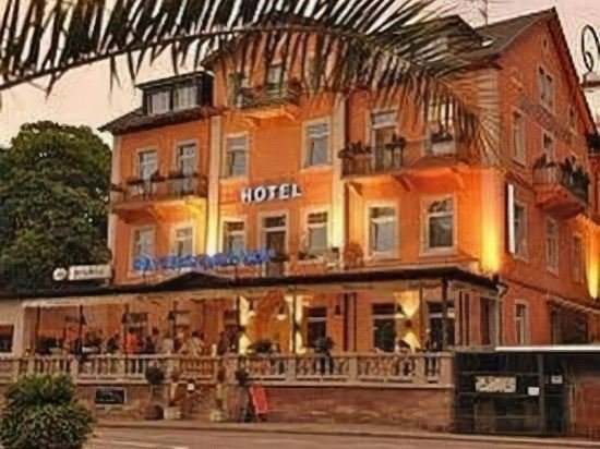 Фото отеля 1