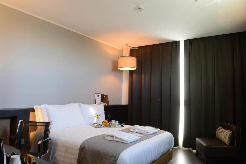 Фото Best Western Premier Chc Airport