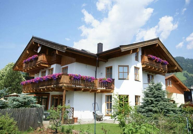 Гостиница Hotel Landhaus Zell am See