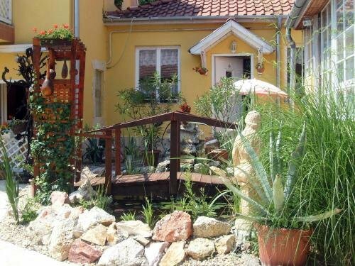 Гостиница Castello Vendeg Es Apartmanhaz в Эгере
