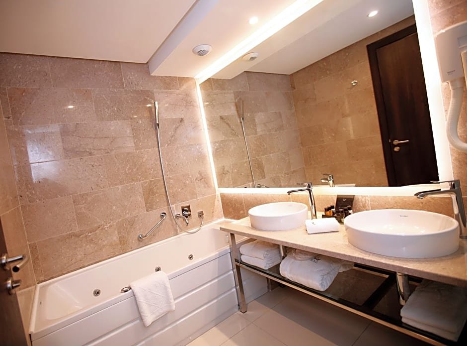 Фото Hotel Plaza Sfax & SPA