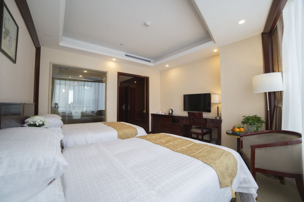 Фото Nanjing Panda Jinling Hotel