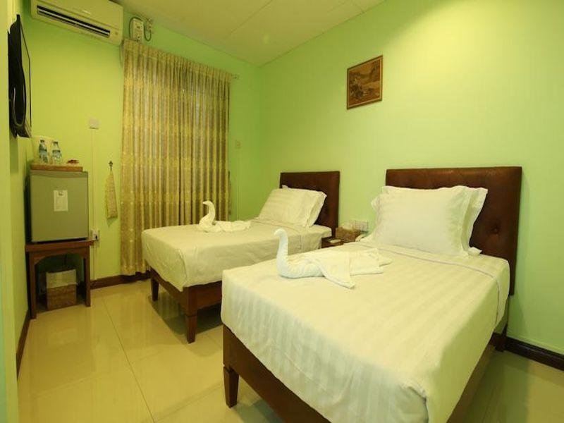 Фото Inn Hundred Moon