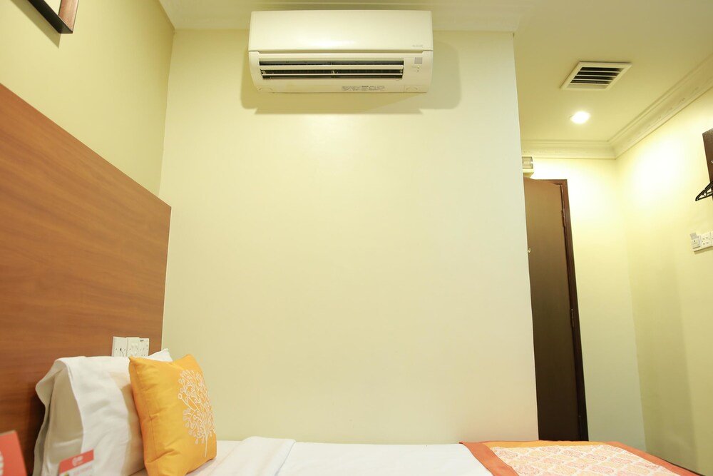 Фото Oyo 119 Gds Hotel